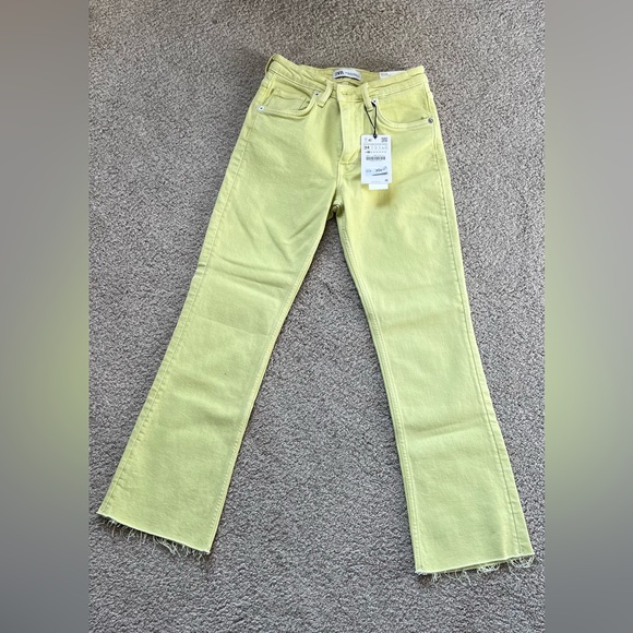 Zara Mid-rise Cropped Flare Jeans sz 2 - Picture 2 of 5